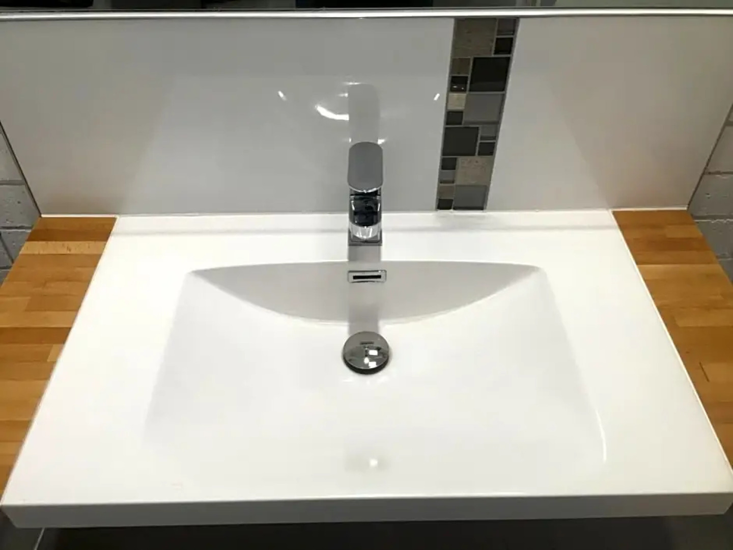 Gin Gin Village Motor Inn Motel