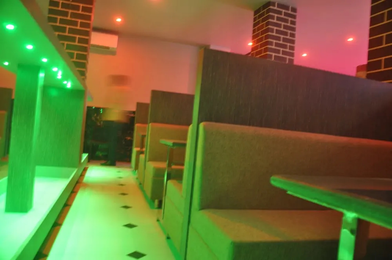 Hotel Raj International