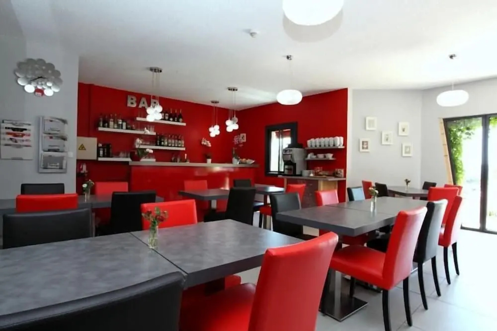 Hôtel Le Clos Roussillon