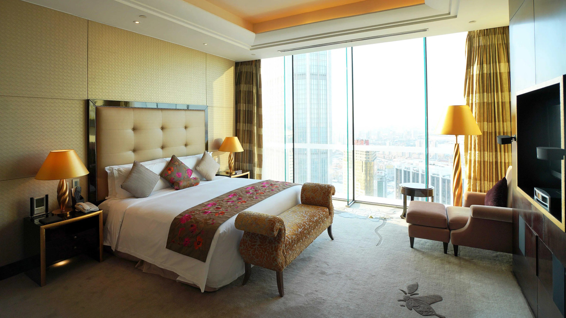 Intercontinental Dalian by IHG