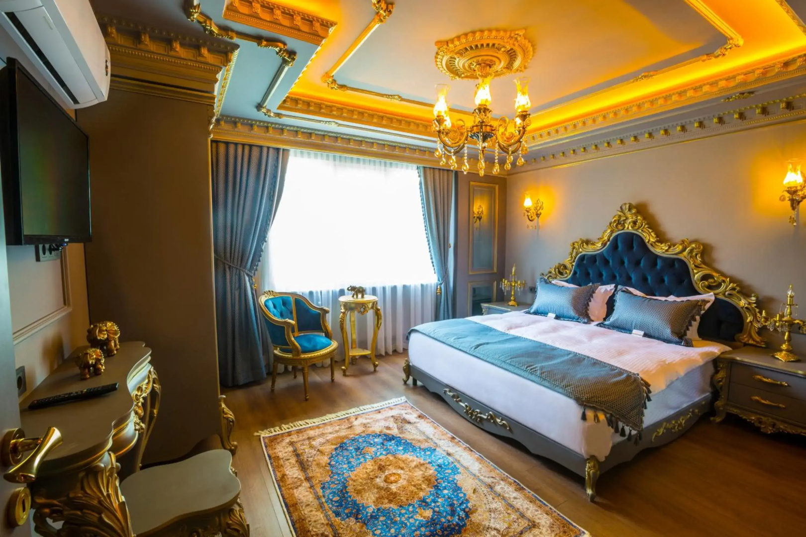 Real King Residence