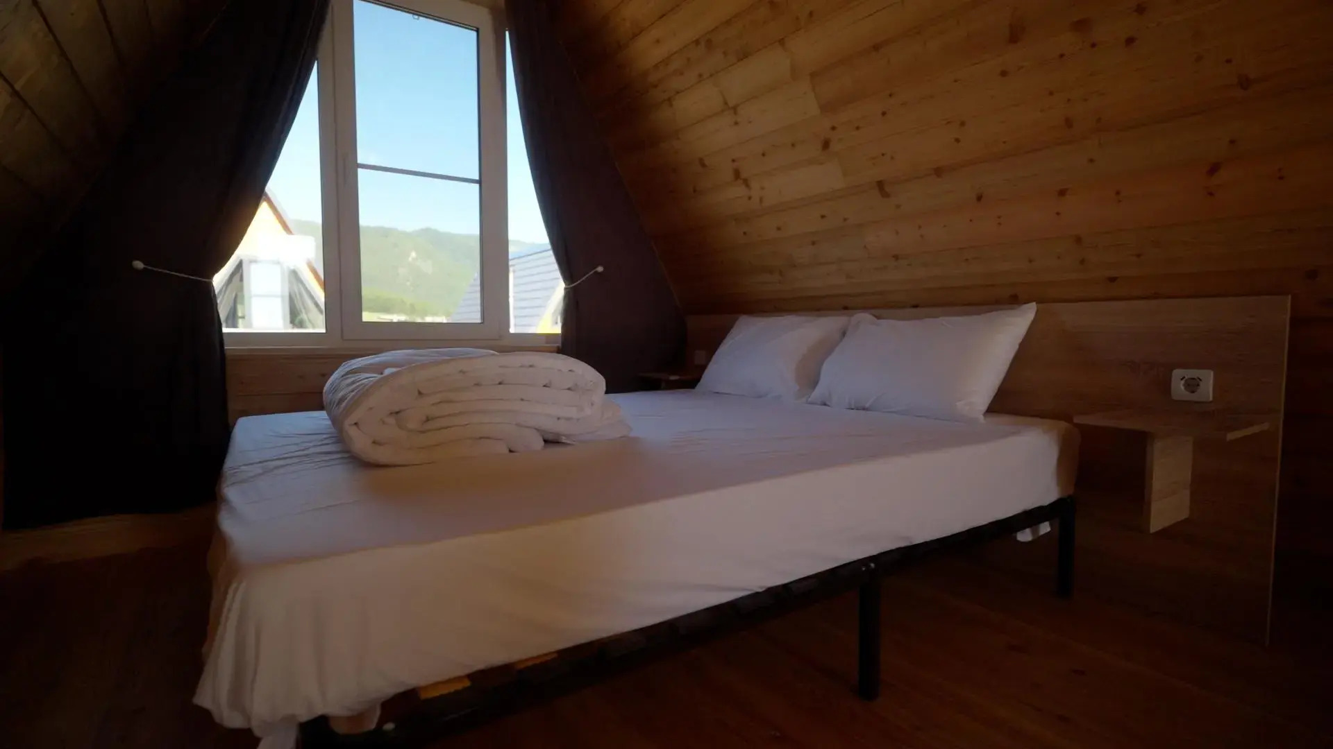 Остров 7 тополей