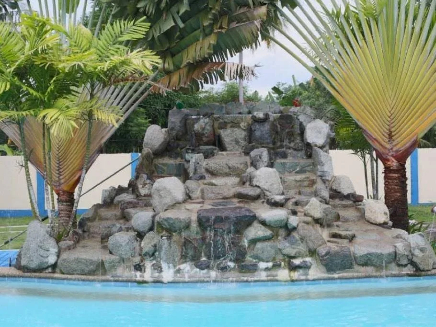 Ericflo Inn and Restaurant