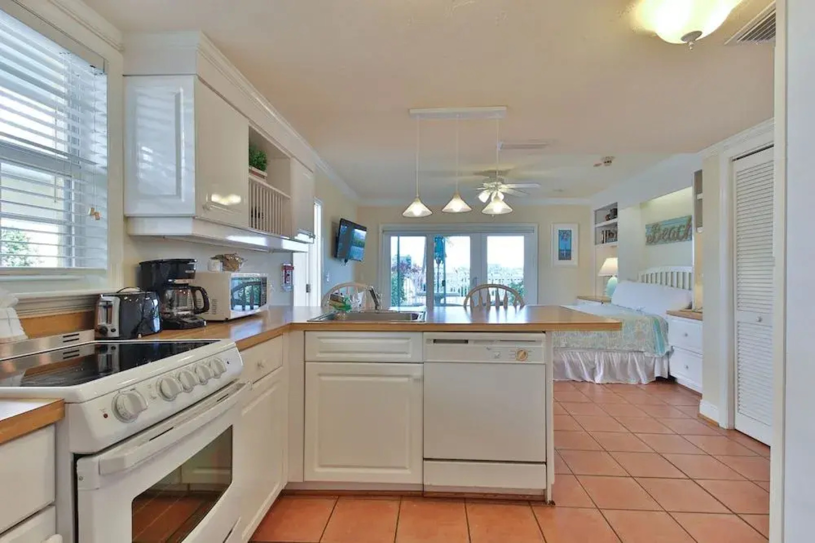 Tortuga Inn Beach Resort