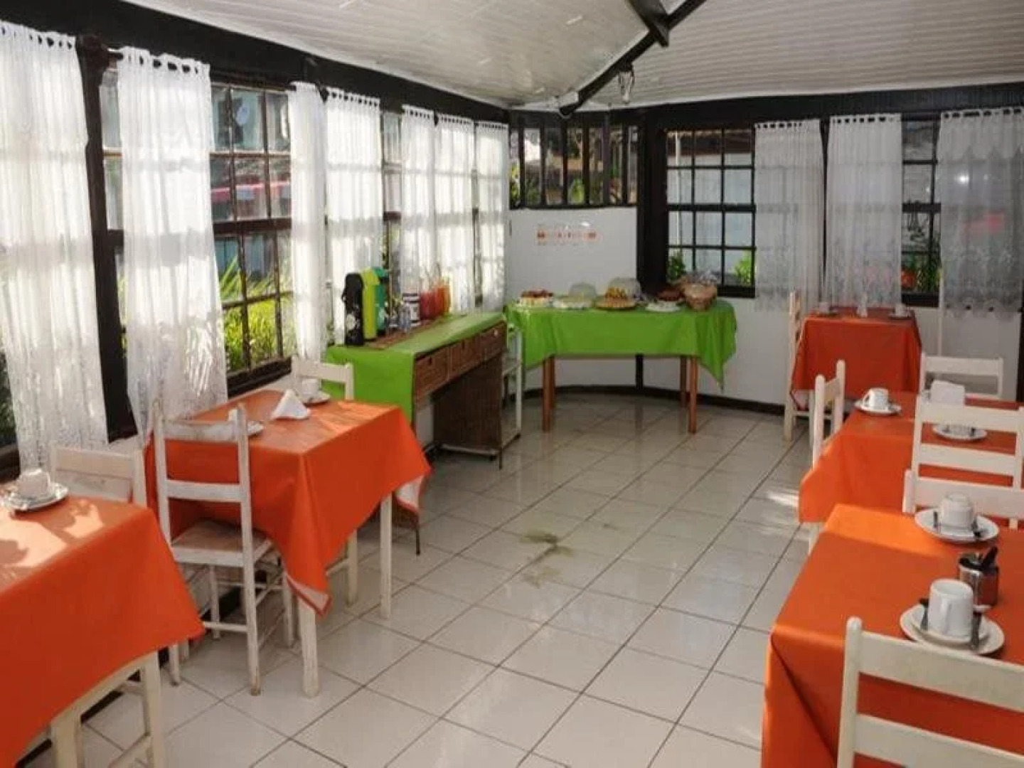 Búzios Mandarine Pousada