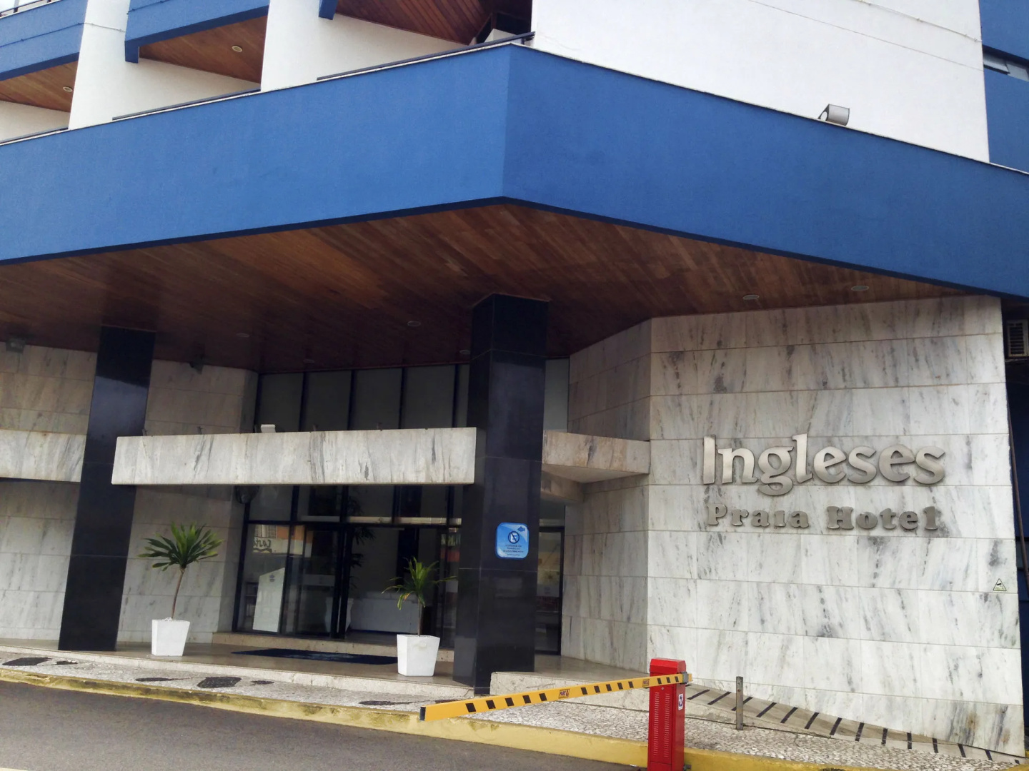Ingleses Praia Hotel