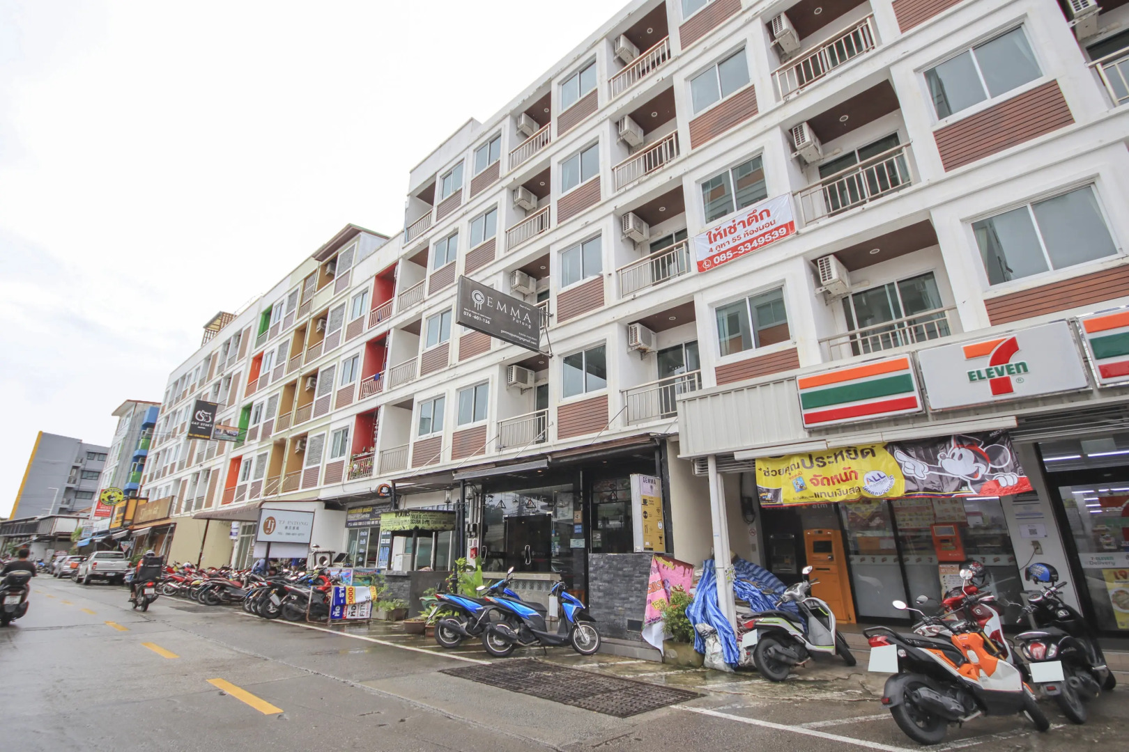 OYO 75321 Gemma Patong