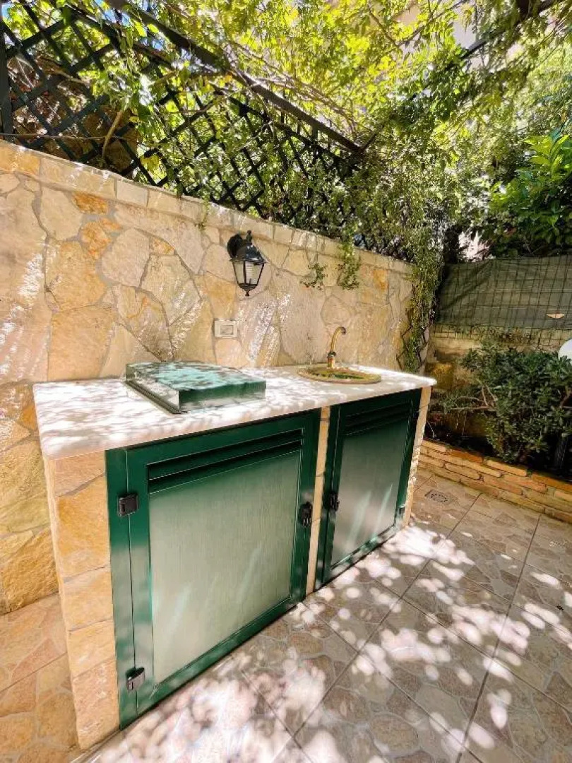 Appartamento vacanze a 300m dal mare, patio esterno e parcheggio privato