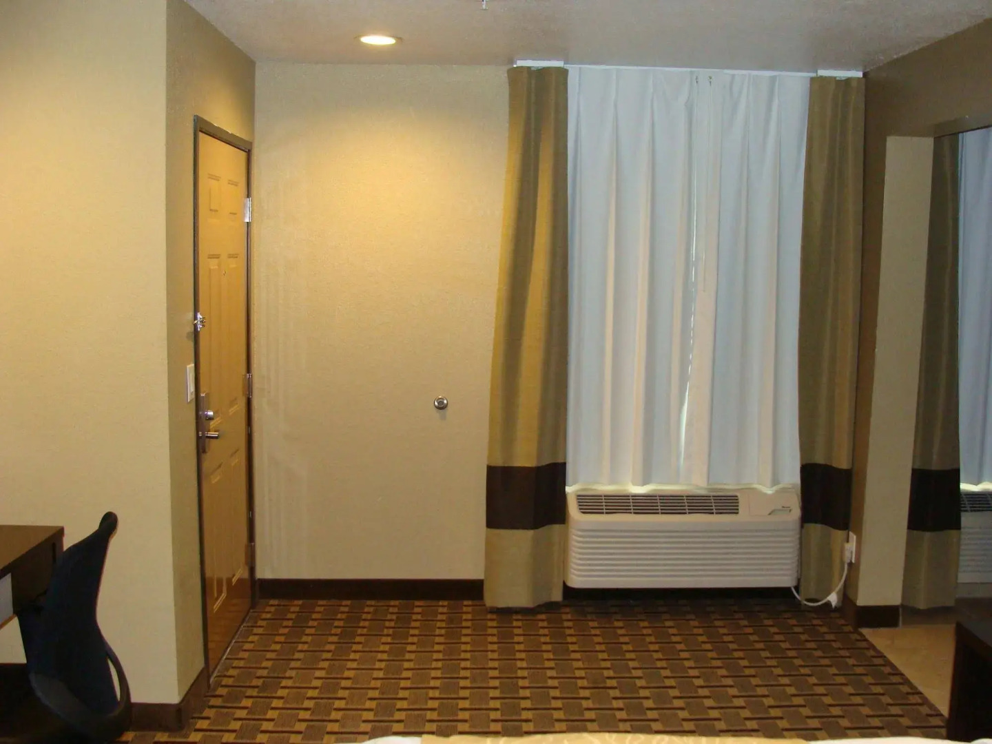 West Worth Inn and Suites