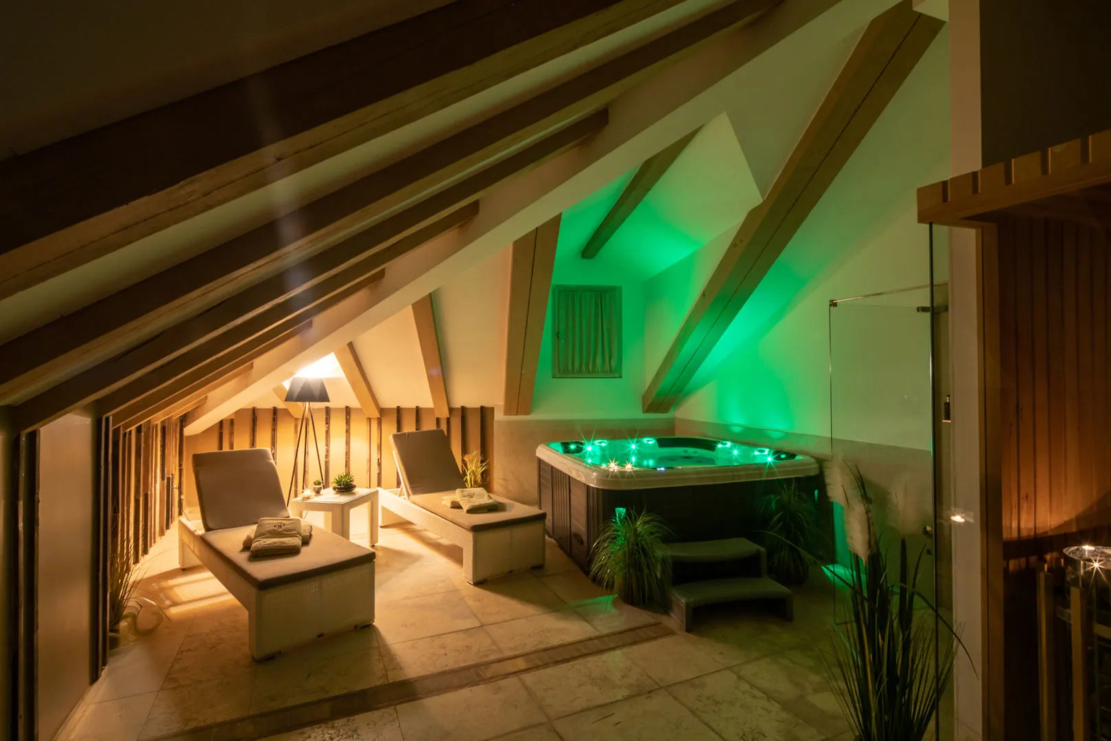 Heritage Hotel Life Palace