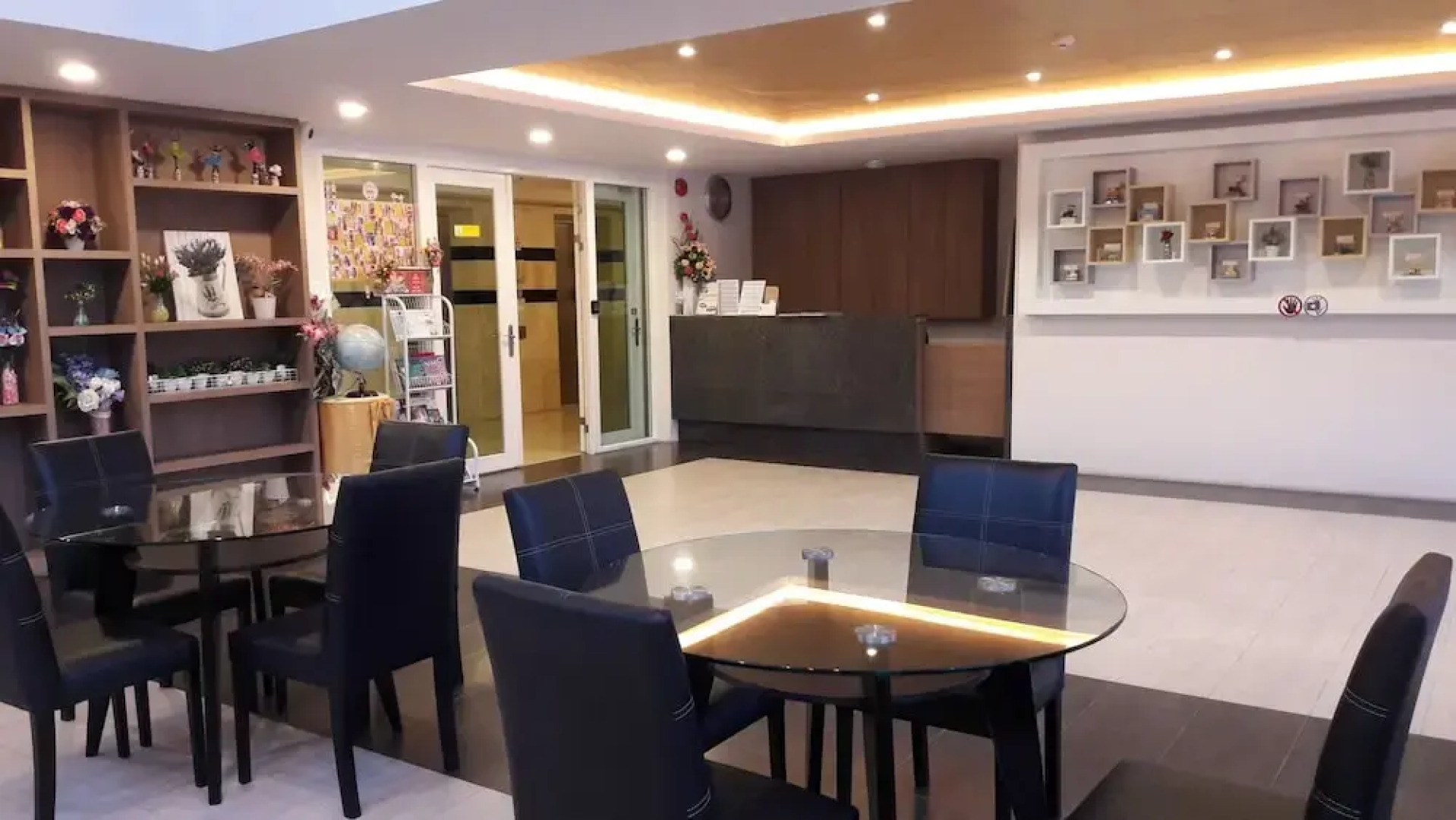 Ozone Condotel Apt 716