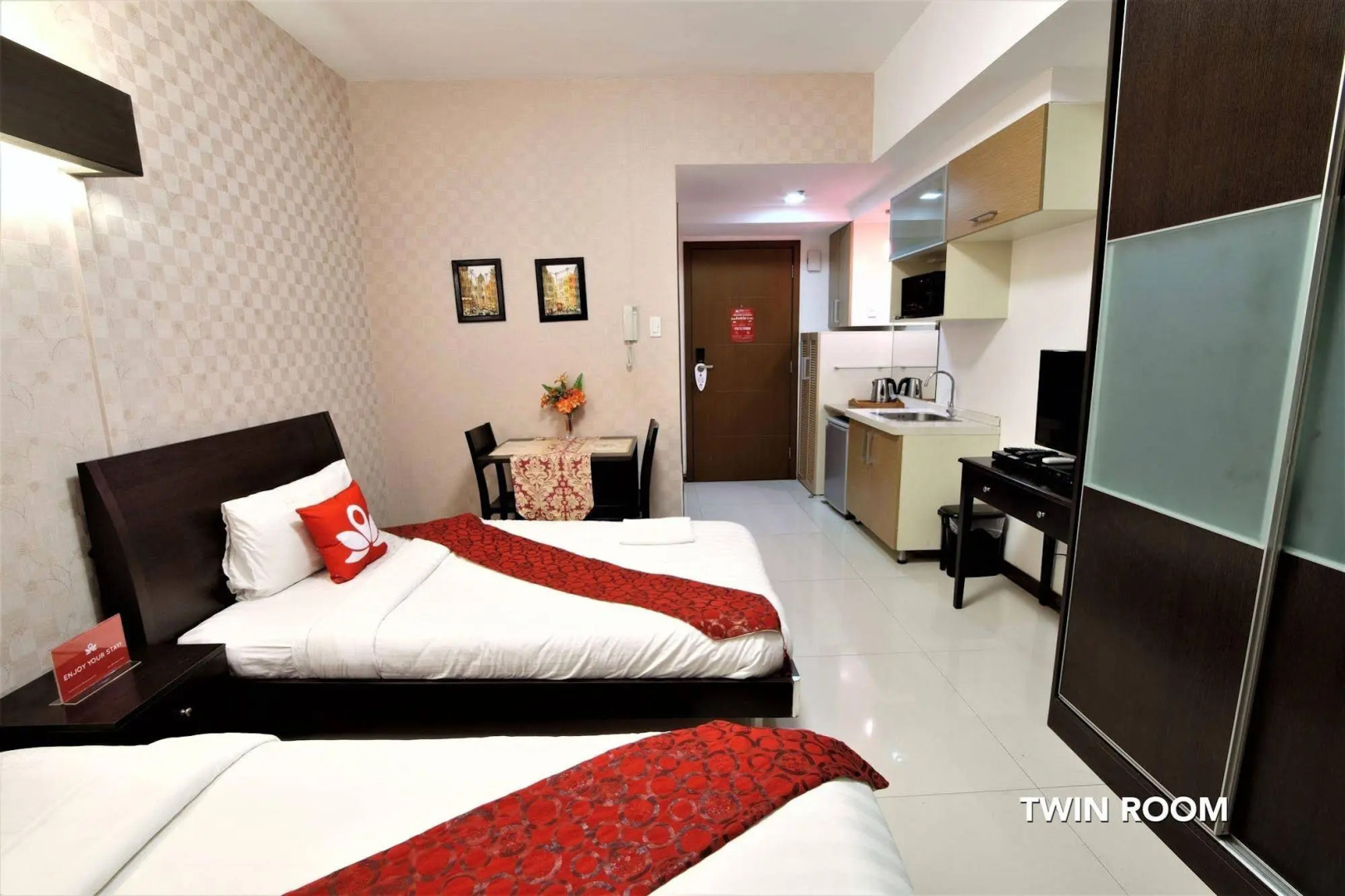 Sunshine City Suites