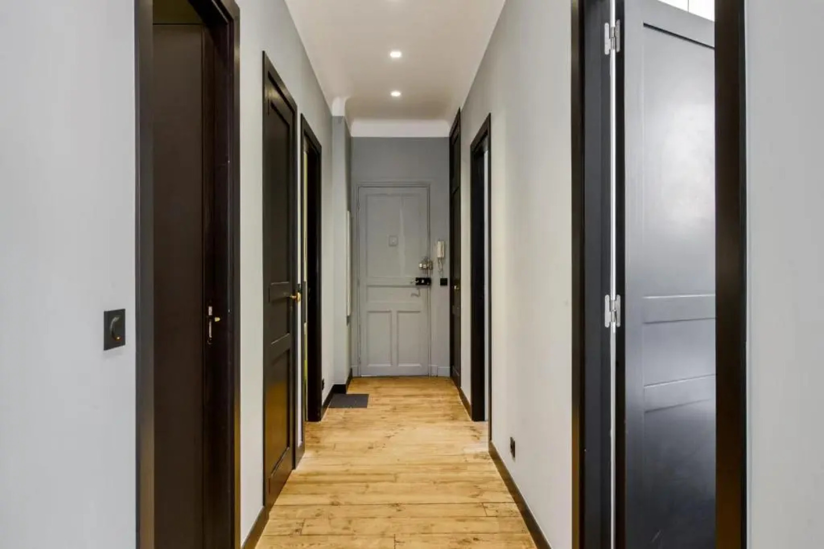 Design Arty Apartment In The Heart Of Biarritz By The Markets