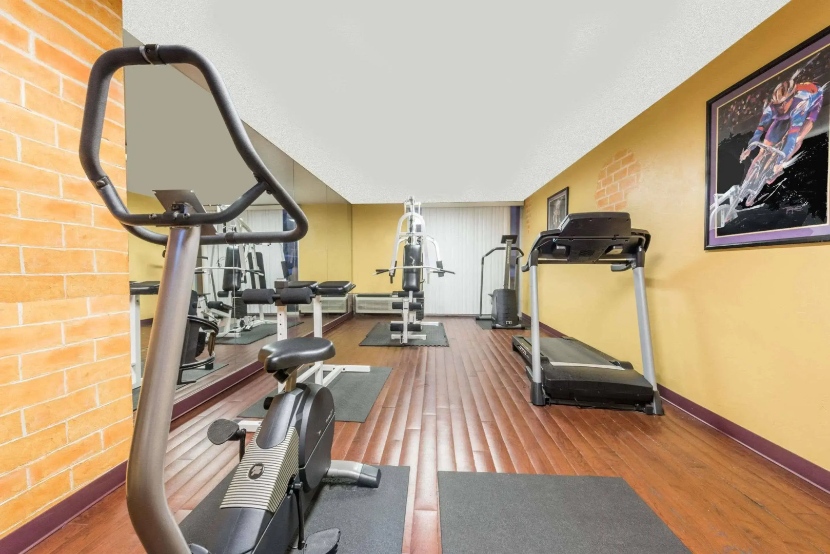 Holiday Inn Dallas Market Ctr Love Field by IHG