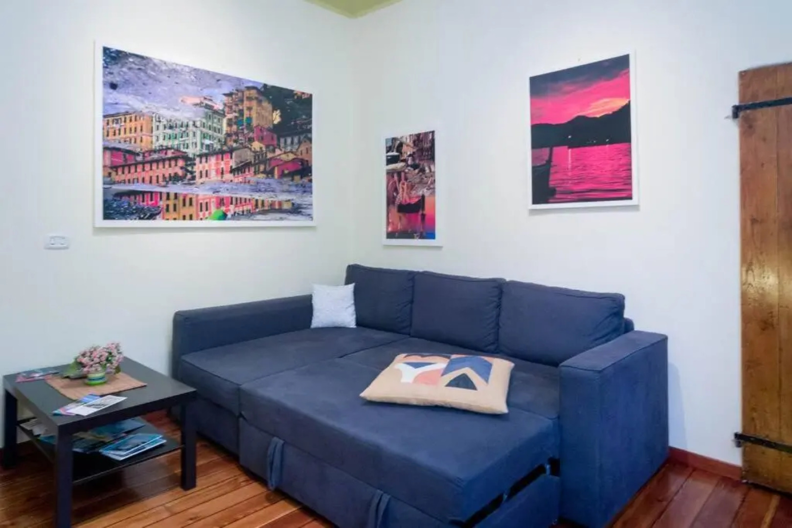 Apartment Effort Off c.d.c