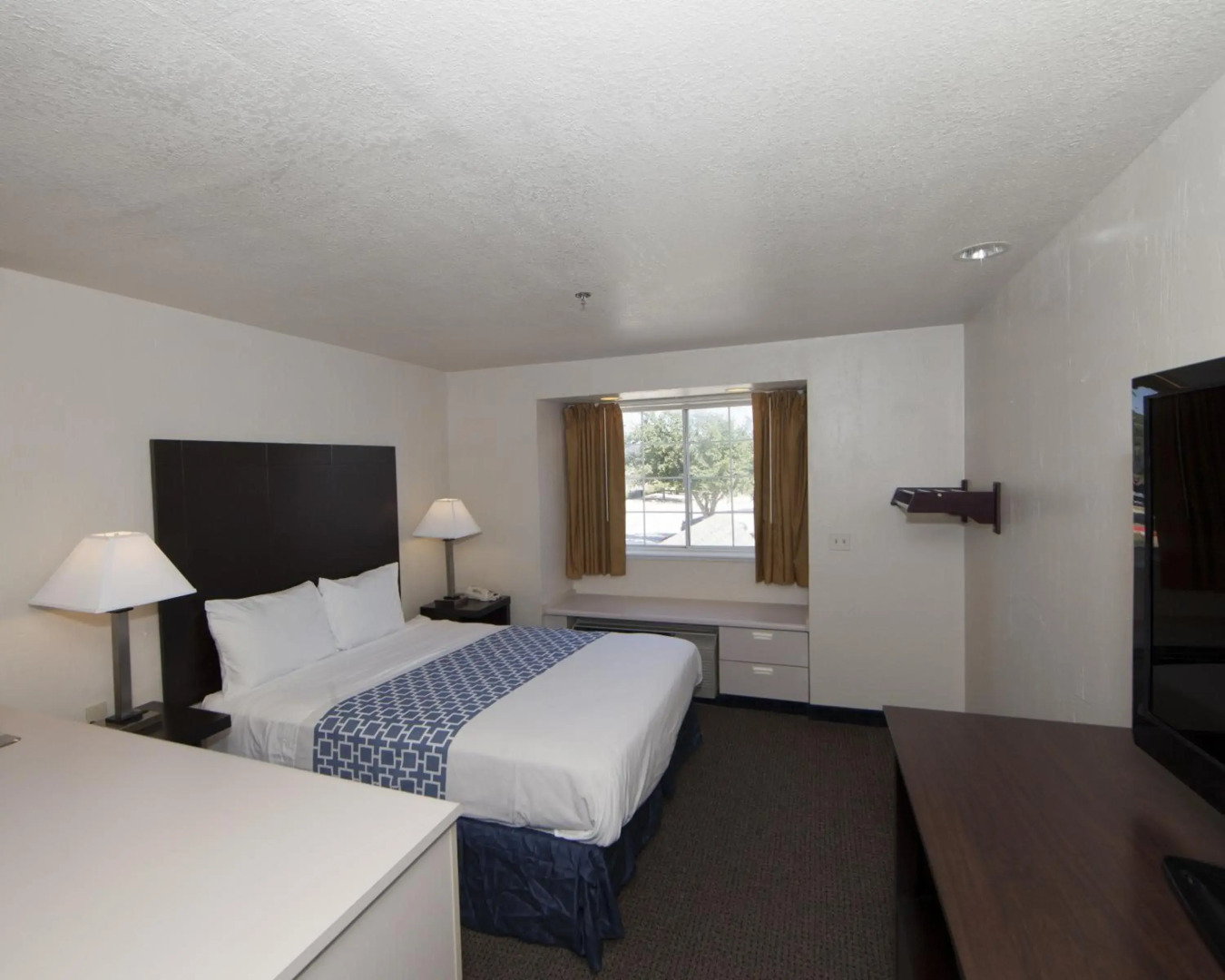 Rodeway Inn & Suites Lewisville I-35
