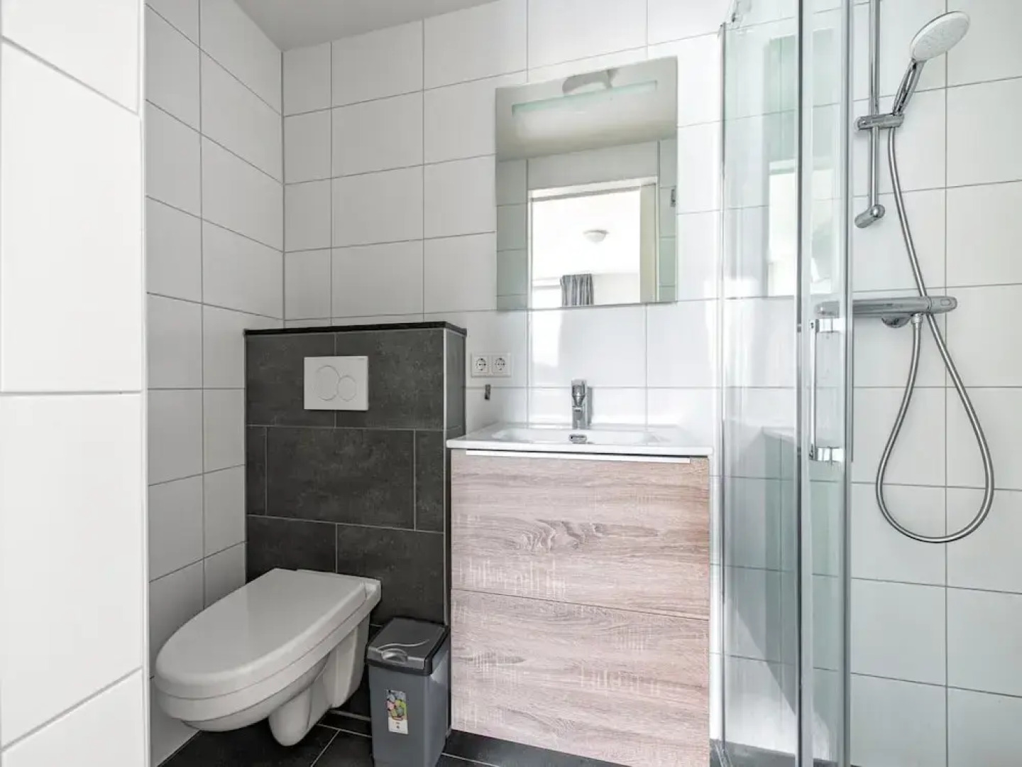 Cozy Bungalow Sauna Valkenburg