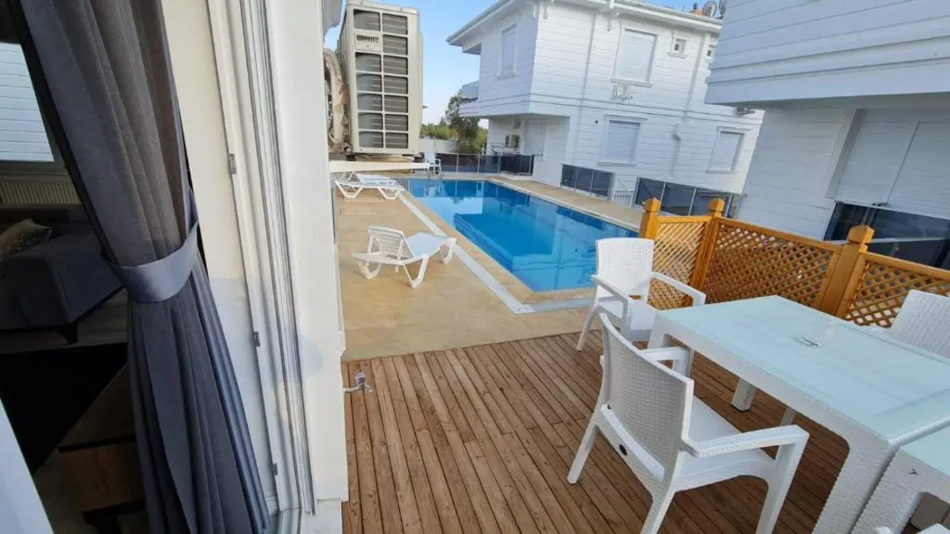 orman manzaralı havuzlu villa