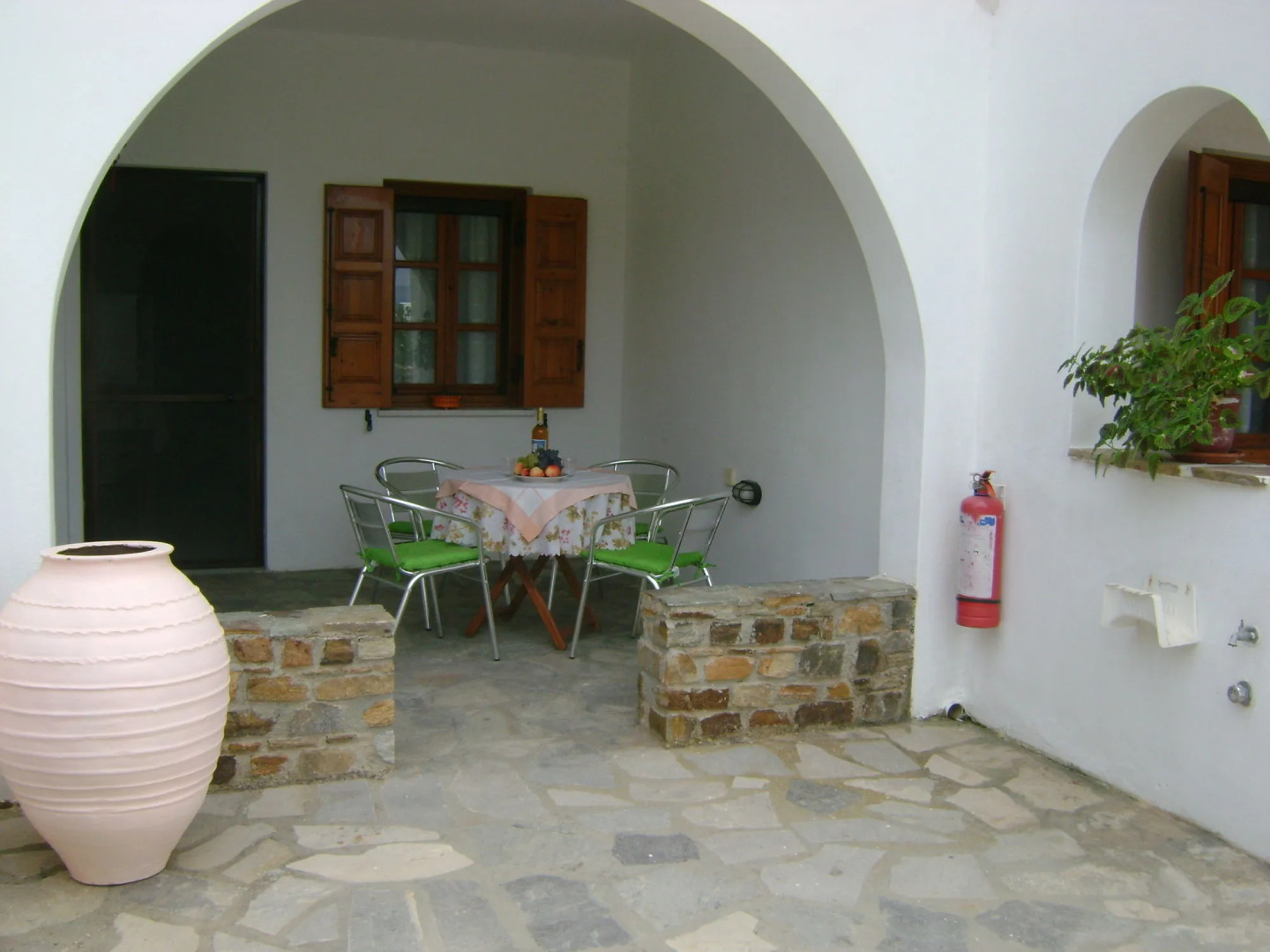 Zanneta Apartments and Suites