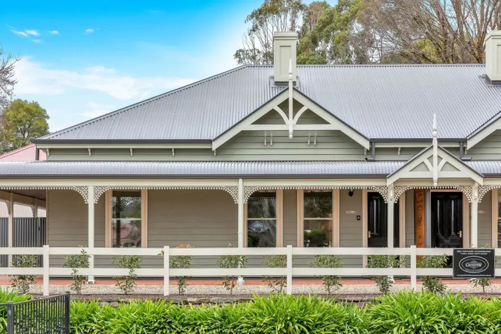 Grandview Accommodation - The Flaxley Apartments