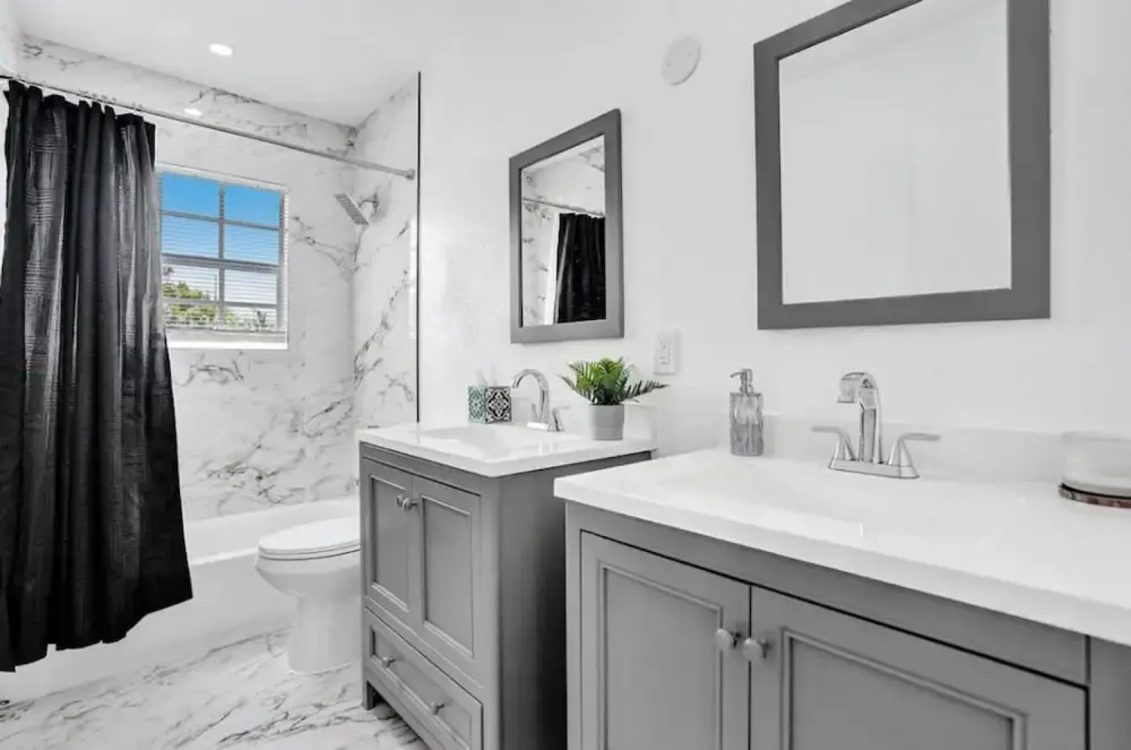 Spacious Home With Heated Pool