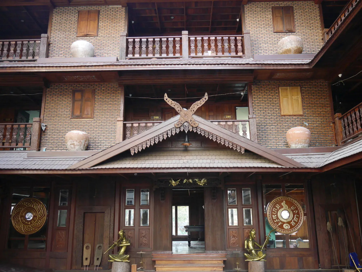 True Siam Rangnam Hotel