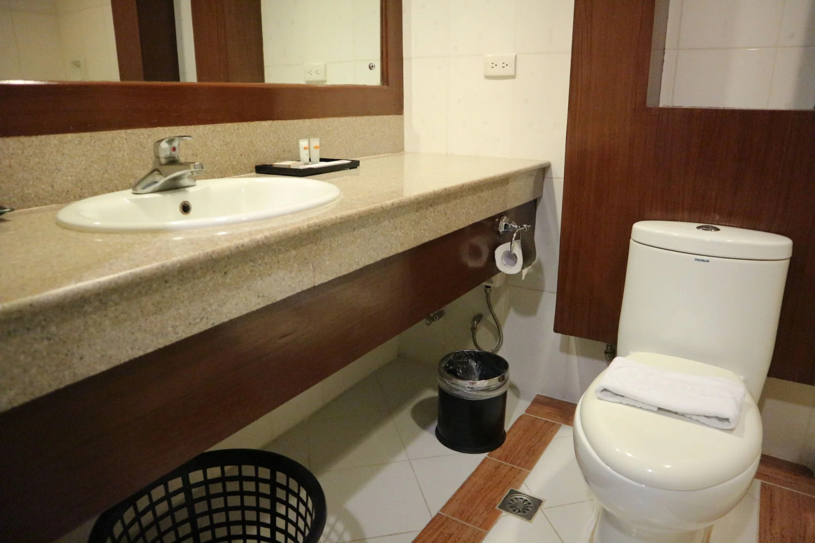 Iloilo Business Hotel