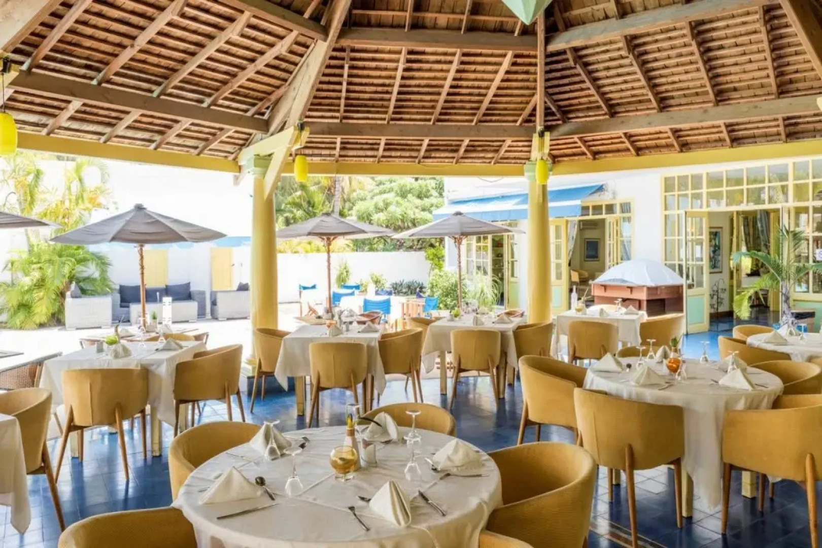 Le Nautile Beachfront