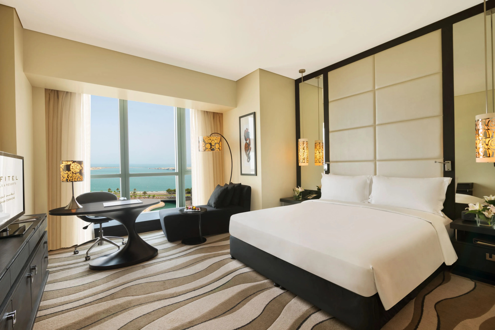 Отель Sofitel Abu Dhabi Corniche