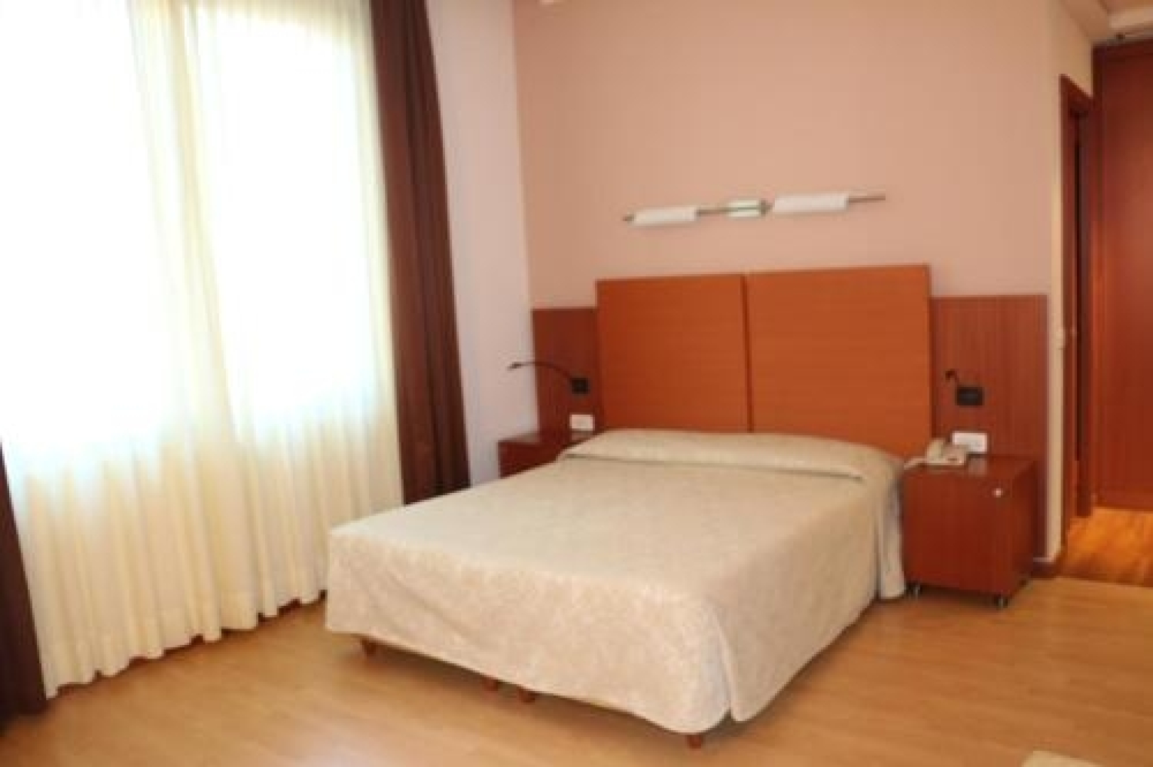 Bella Italia Palace Hotel