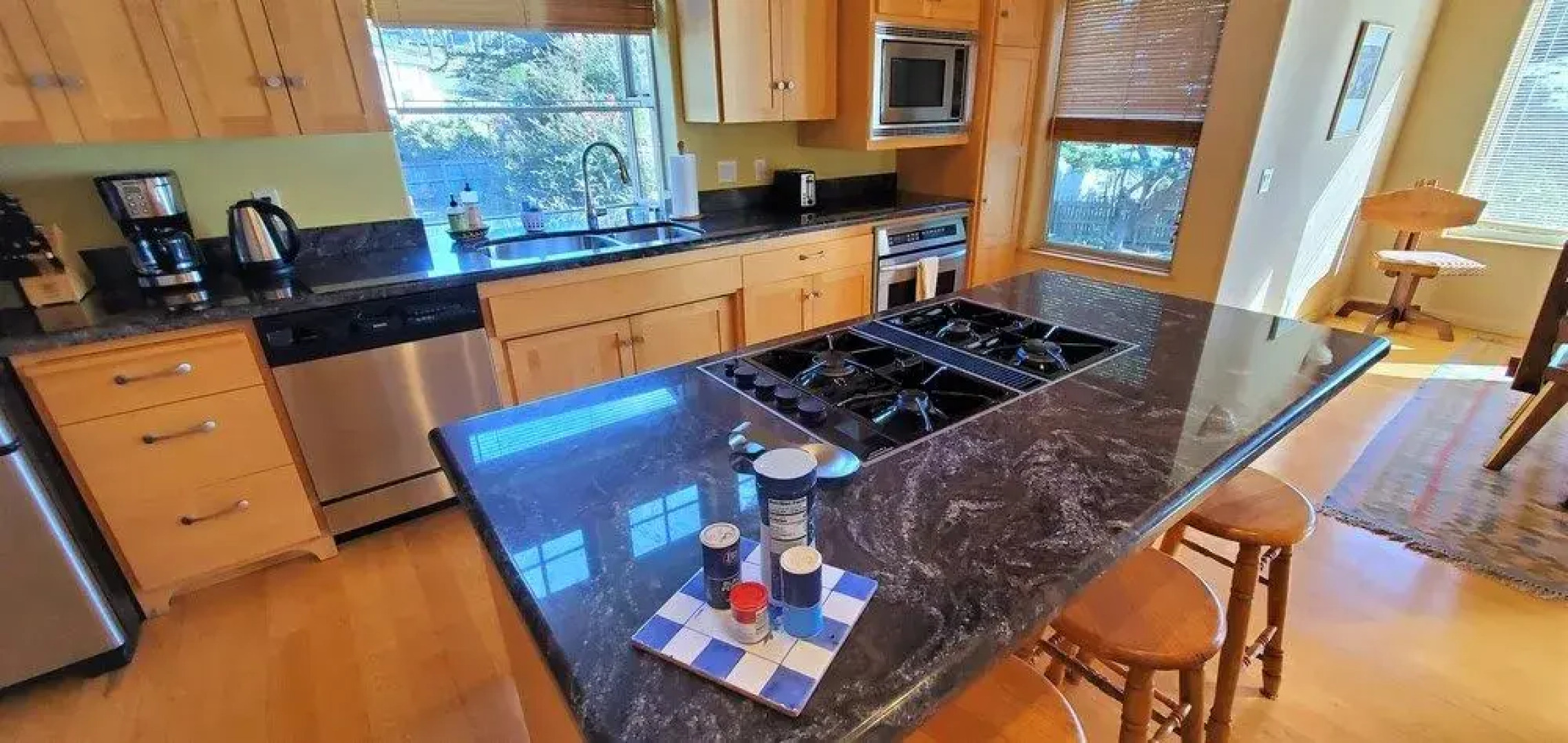 Seaside Garden Retreat 2 Bedroom Home by Redawning