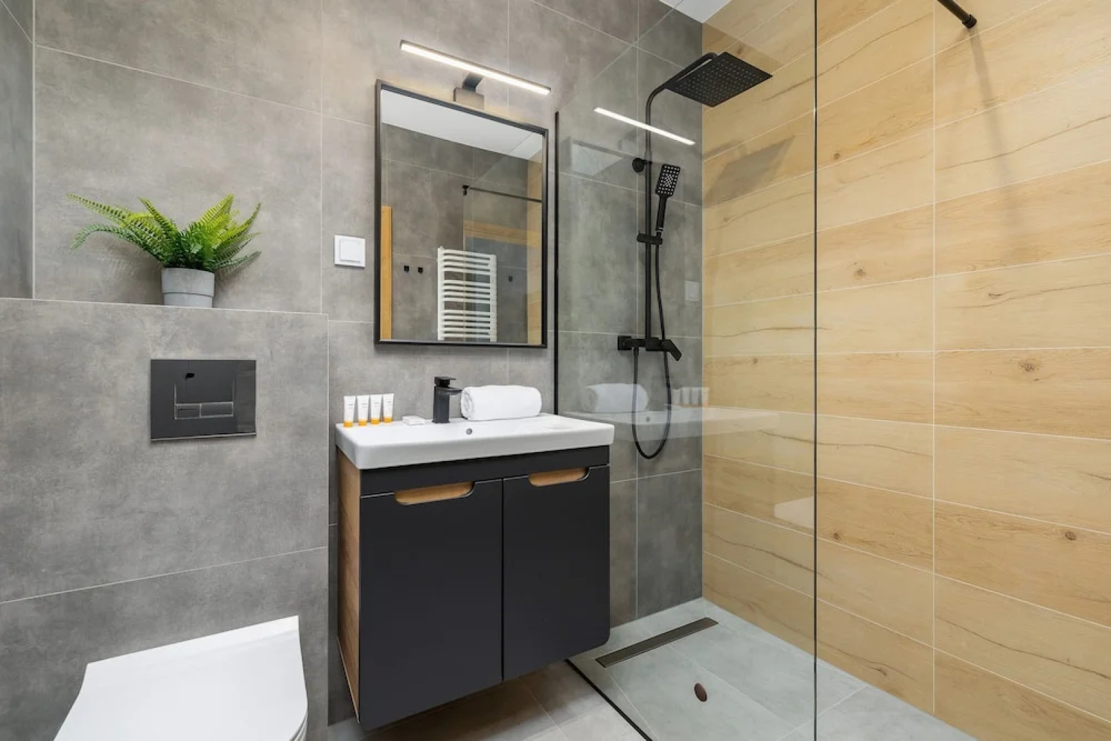 Apartament Otoczony Zielenią by Renters