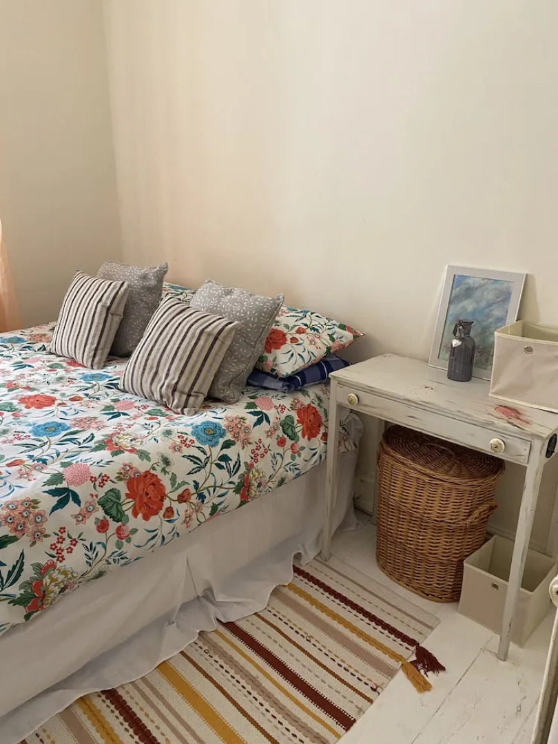 Stunning 2-bed Apartment Above Schooners Bar