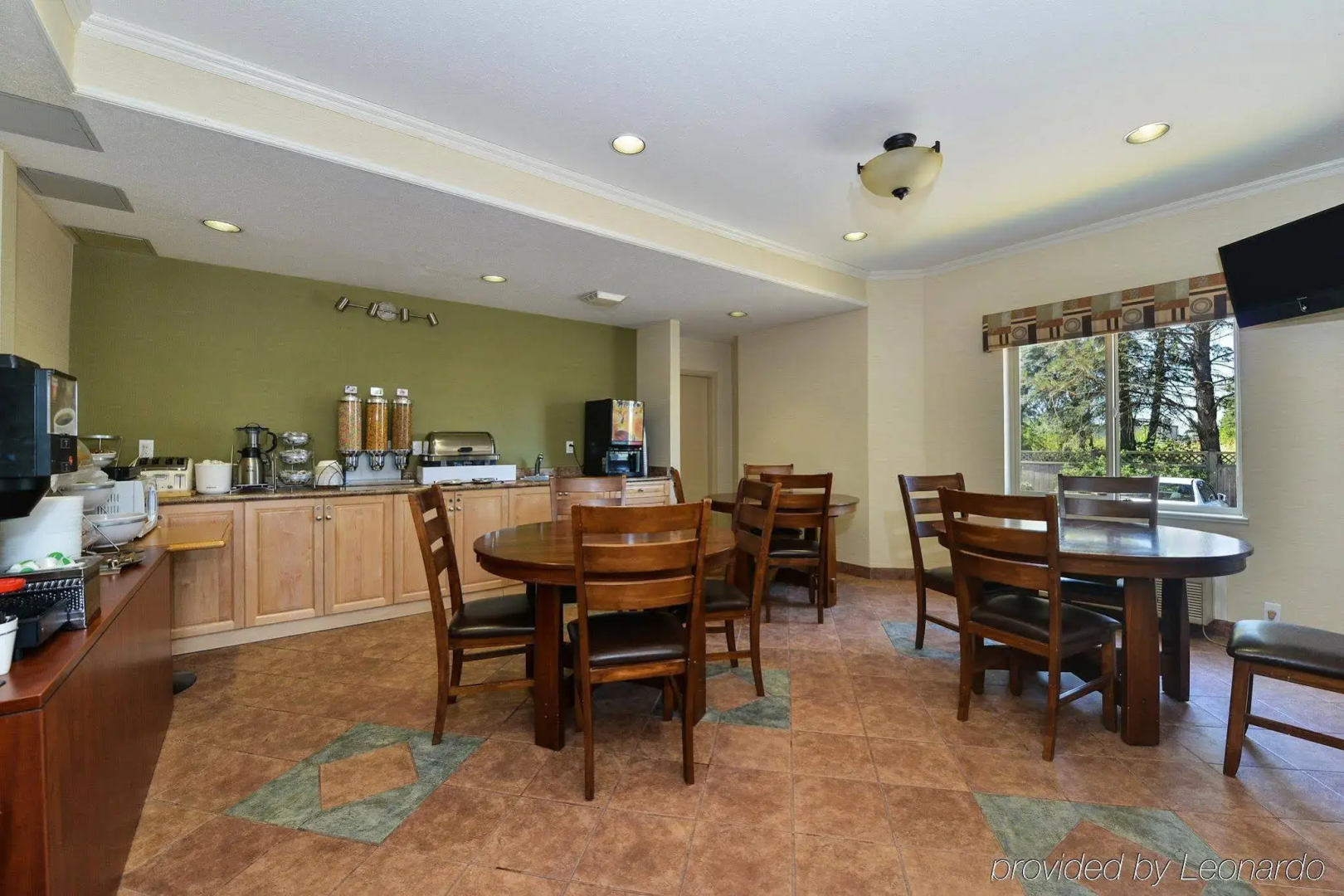 Canadas Best Value Inn - Langley / Vancouver