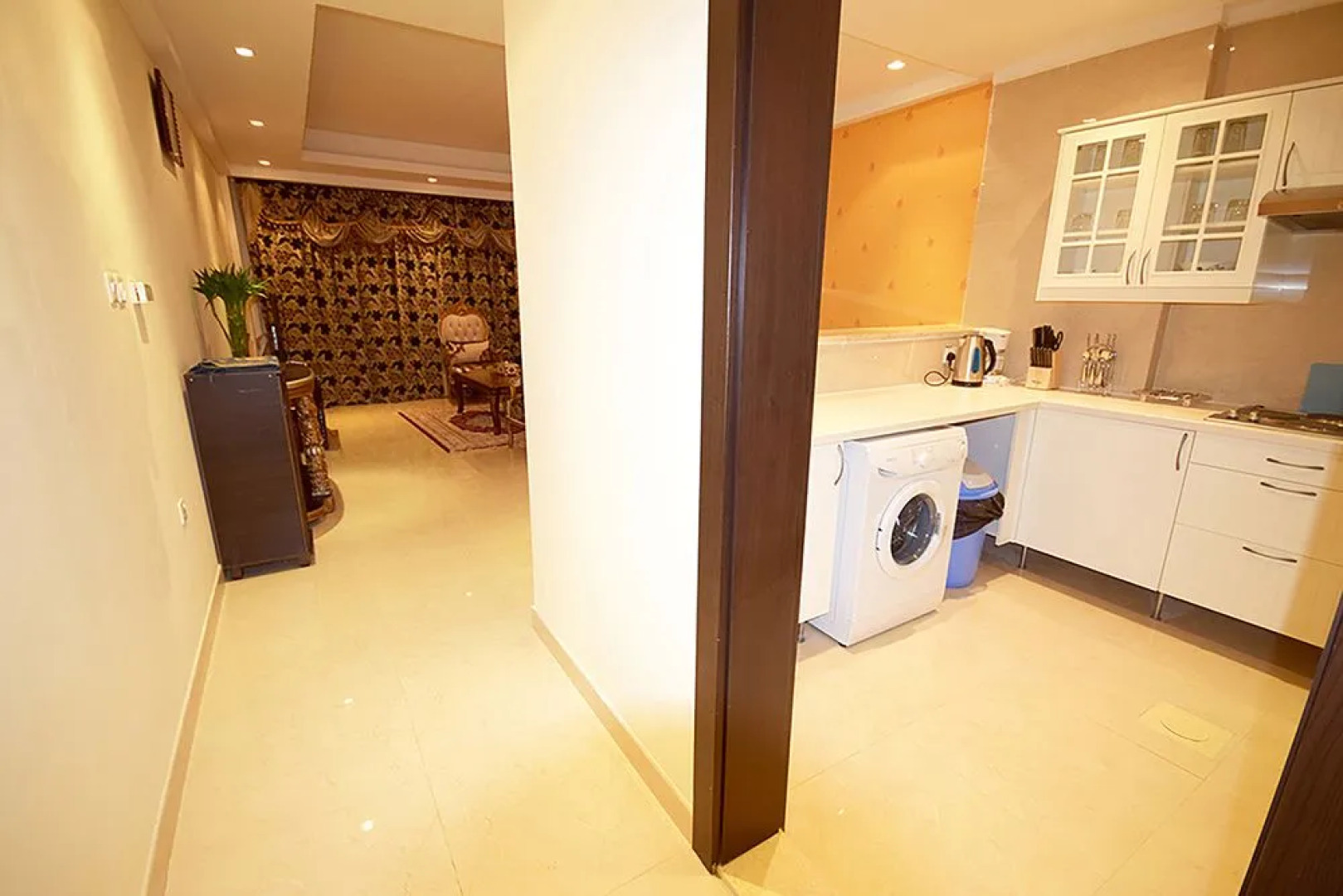 Leaders Plaza Apartments