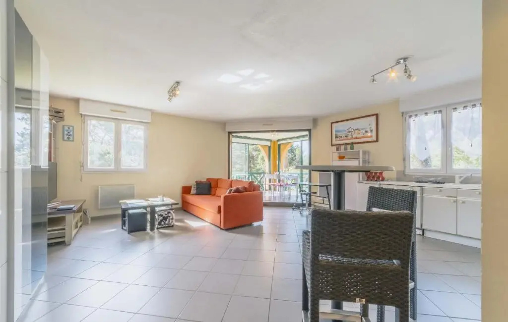 Appartement lumineux avec loggia