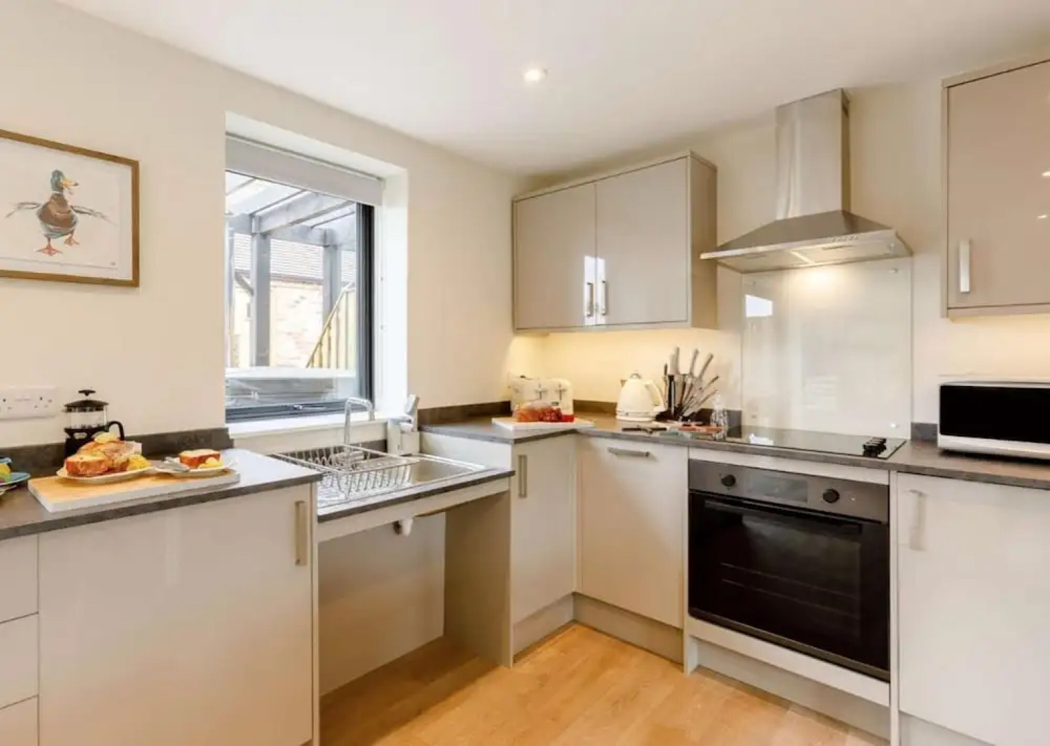 Fawn Cottage Disabled Adapted 3 Bedroom hot tub