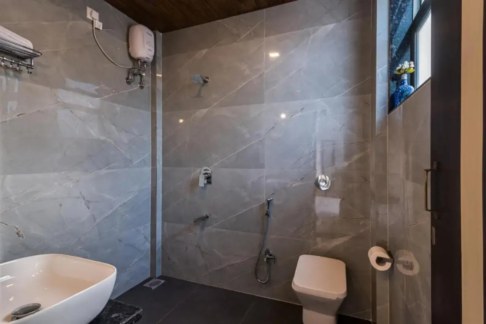 SaffronStays Casa Belleza, Kihim