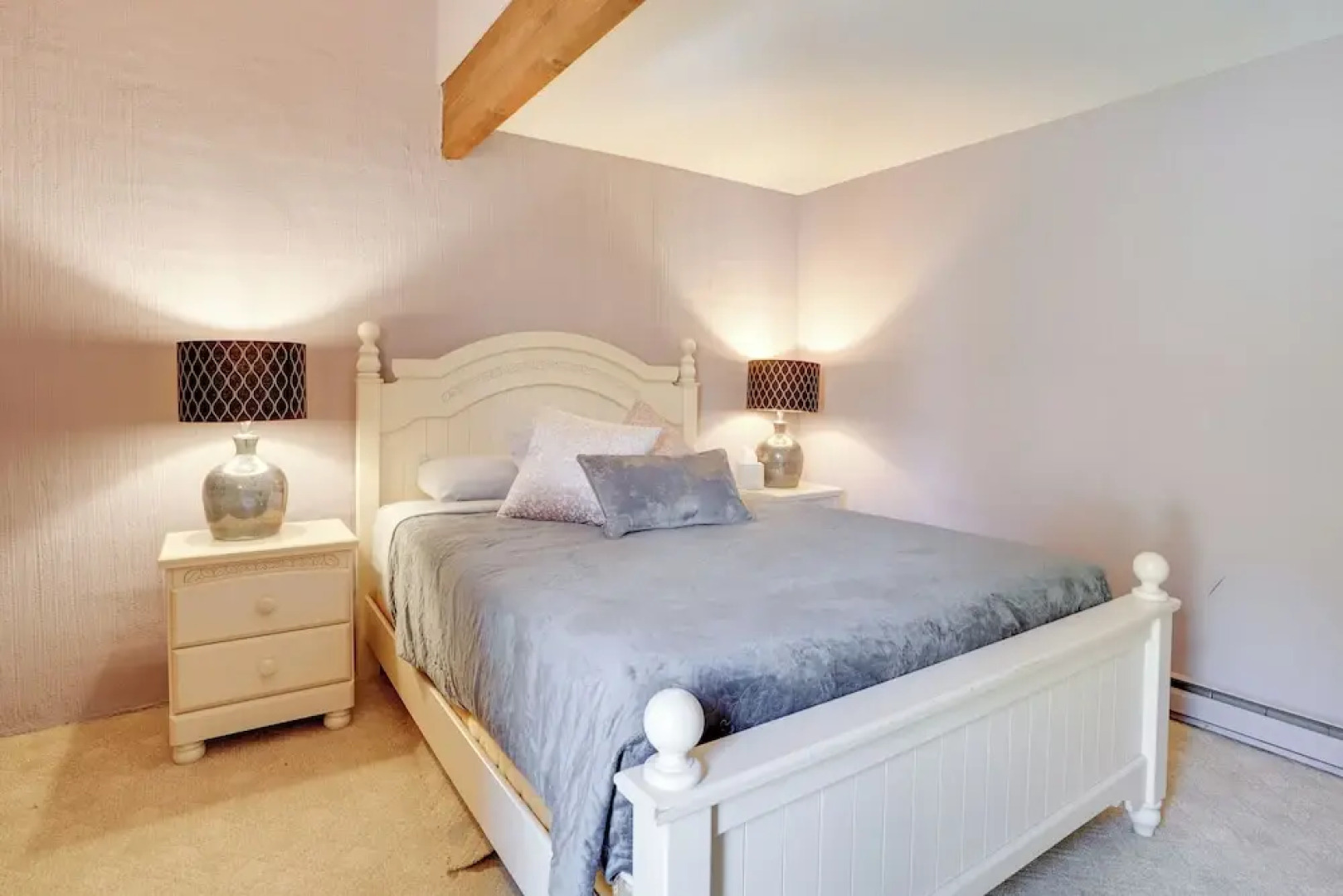 Charming Townhome - Walk to Greek Peak Mountain!