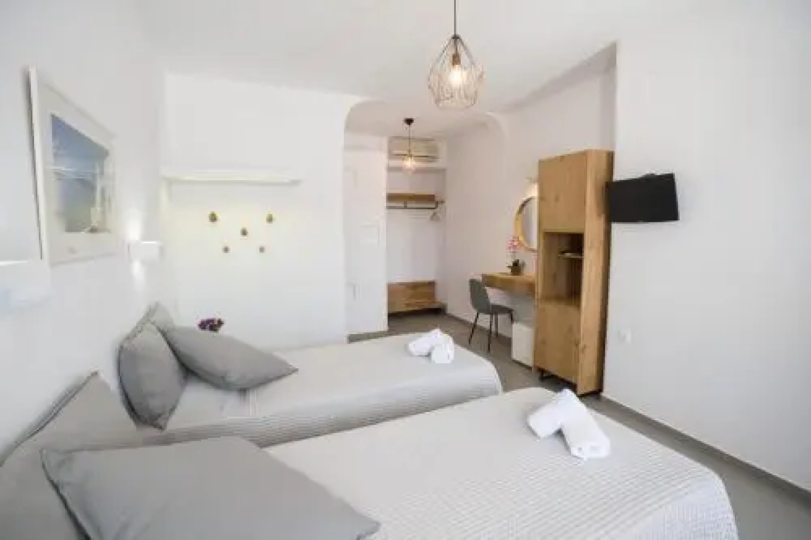 Agia Anna on the beach