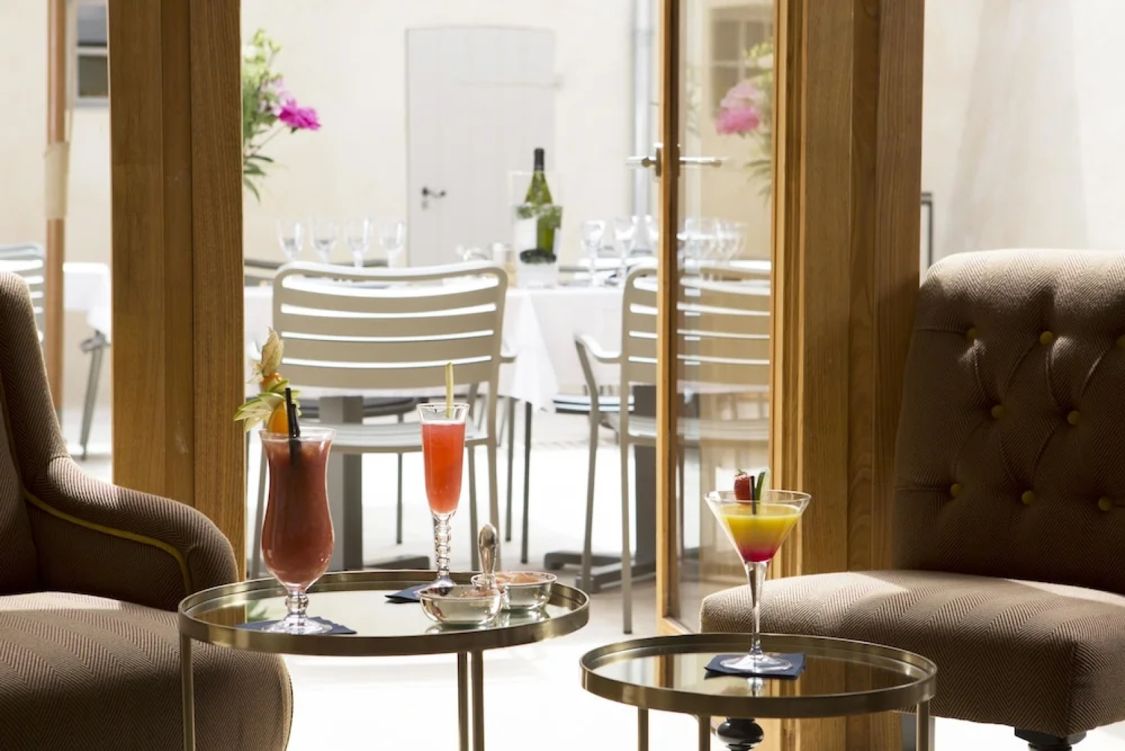 Hôtel de la Villeon - Hôtel 4**** - Bar - Jardins avec vues sur les vignobles - 50mns au sud de Lyon, en Ardèche