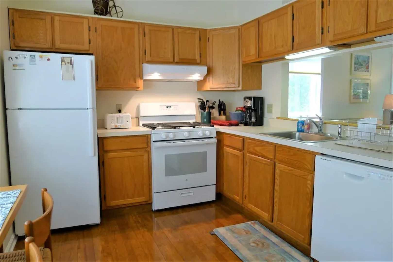 48 Middlecott - 2 Bedroom Condo