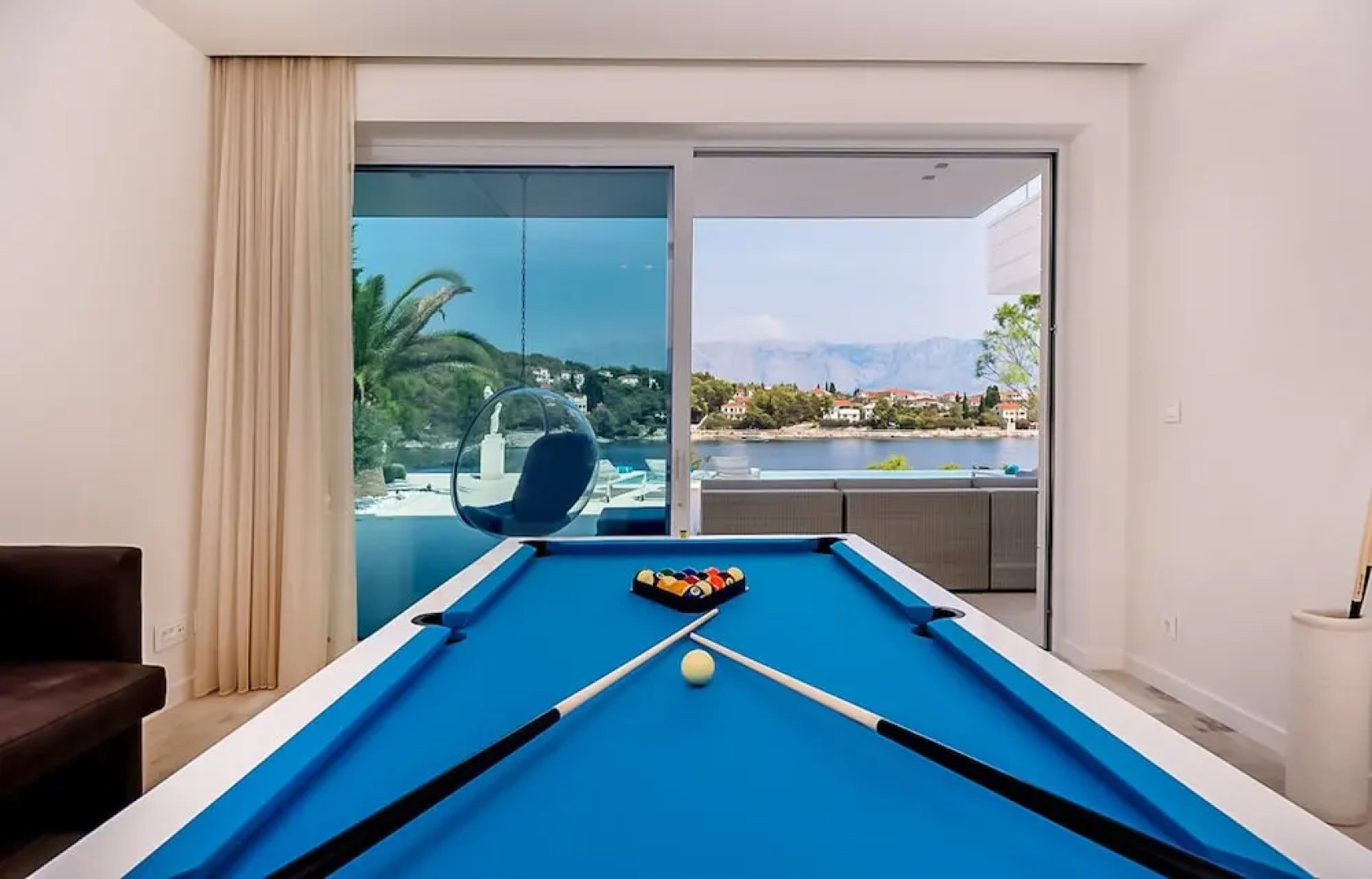 Beachfront Villa Seven Sins with Pool