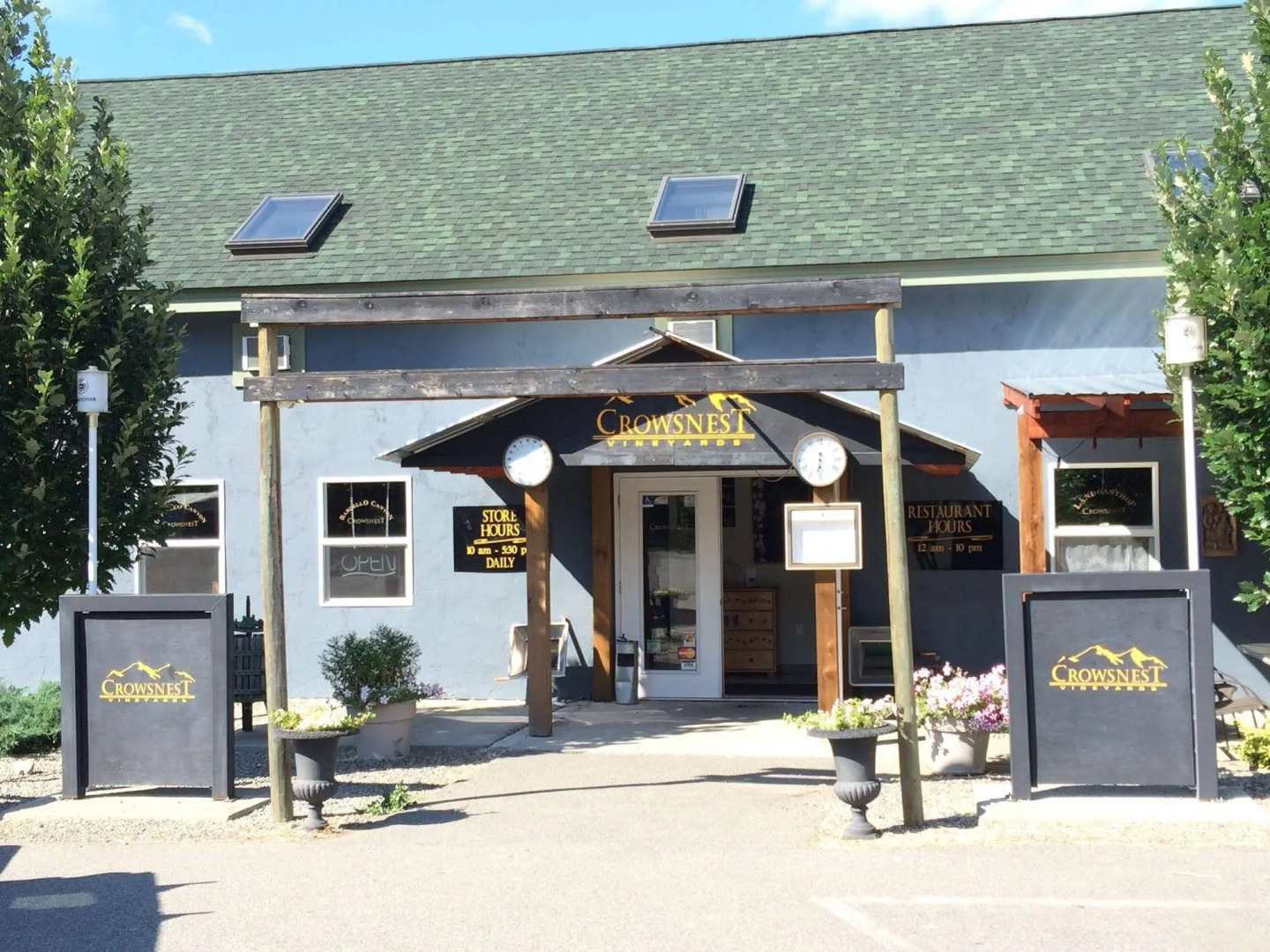 Crowsnest Vineyards Guesthouse