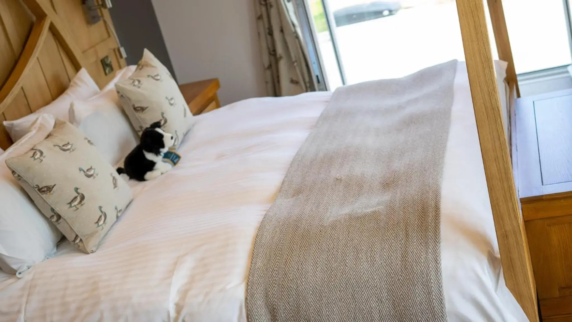 The Golden Fleece Inn