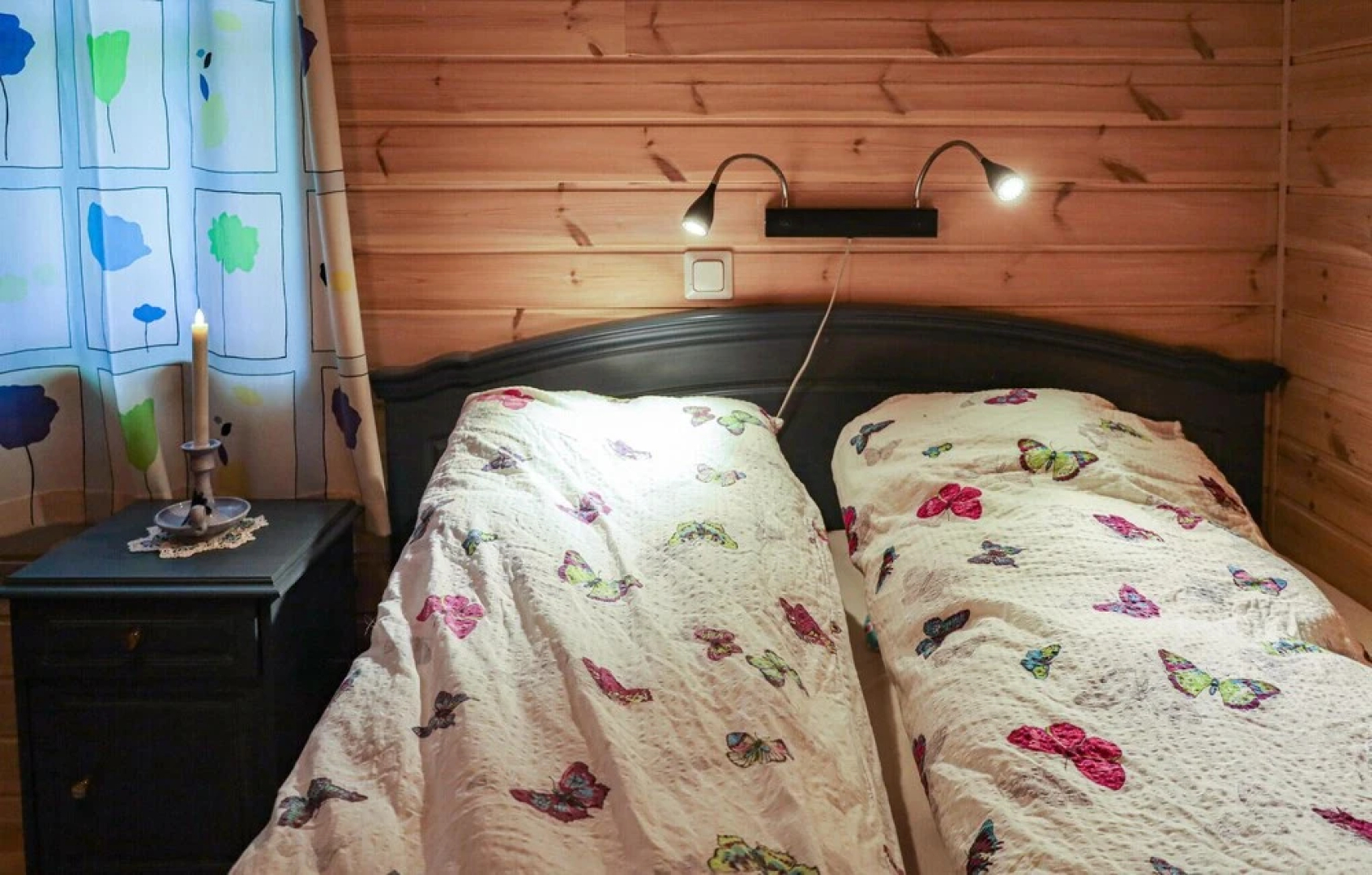 Nice Home in Hebnes With 4 Bedrooms and Wifi