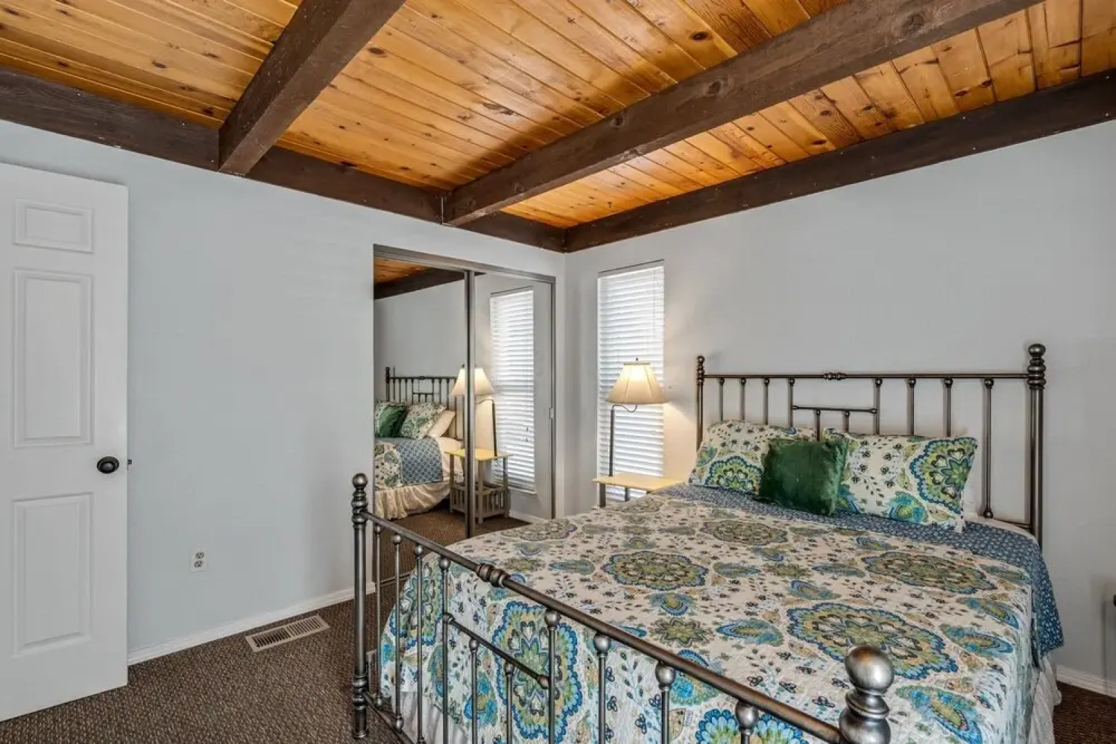 Escape At The Lake - Awesome Location Directly Across the Street from the Lake Lodge Beach by Yosemite Region Resorts