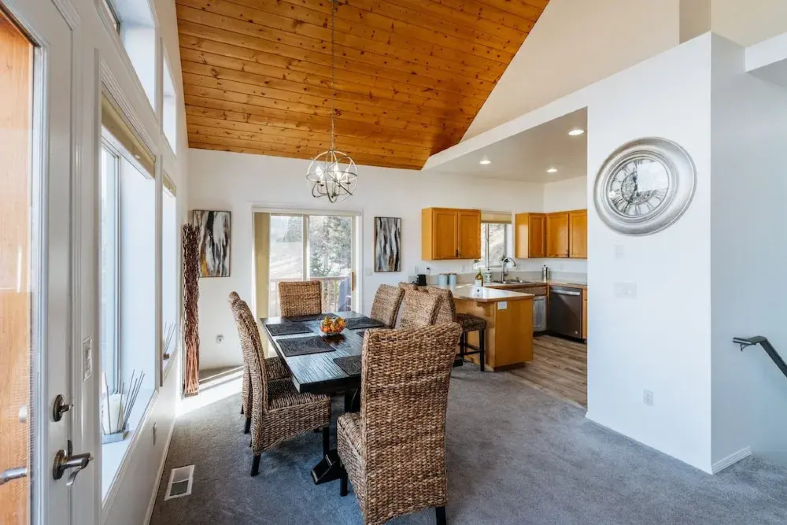 Tailwinds Farm, Secluded On The River, Amazing Views 4 Bedroom Home by Redawning