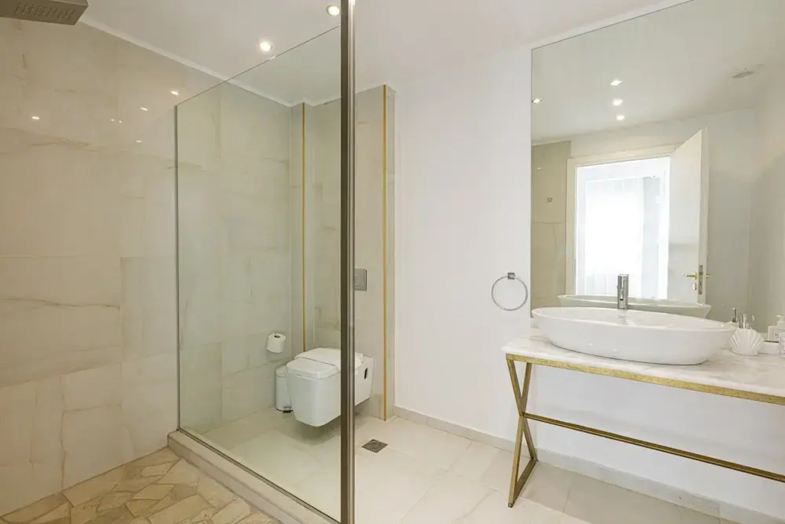 Luxurious Villa With Amazing 360 sea Views Infinity Pool 500m From the Beach