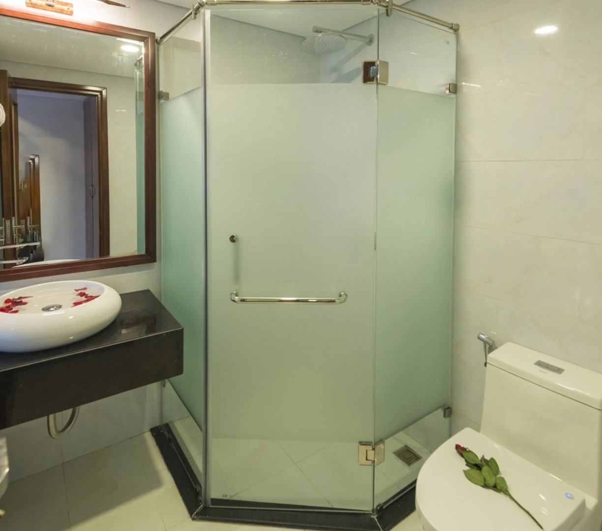 Crystal Hotel Da Nang